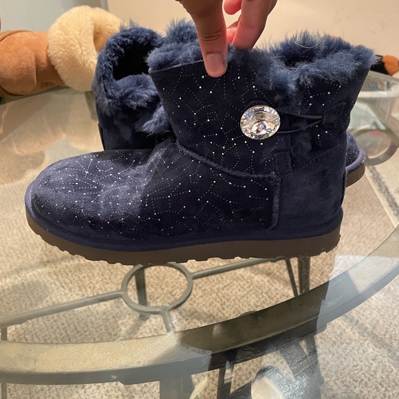 Navy Ugg Boots - Picture 3 of 3